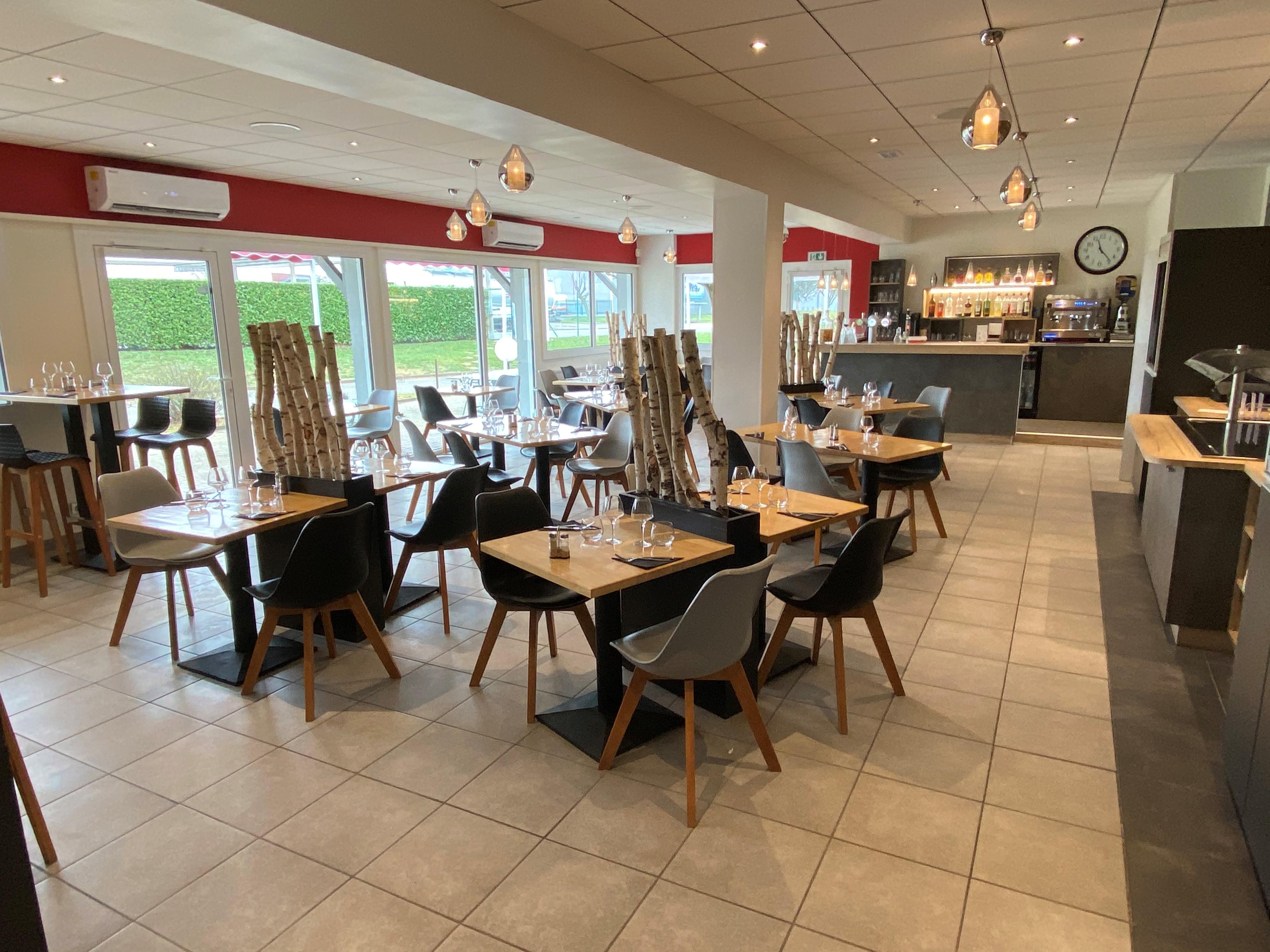 Logis Cris Et Restaurant, Lyon Sud-est 3* Corbas