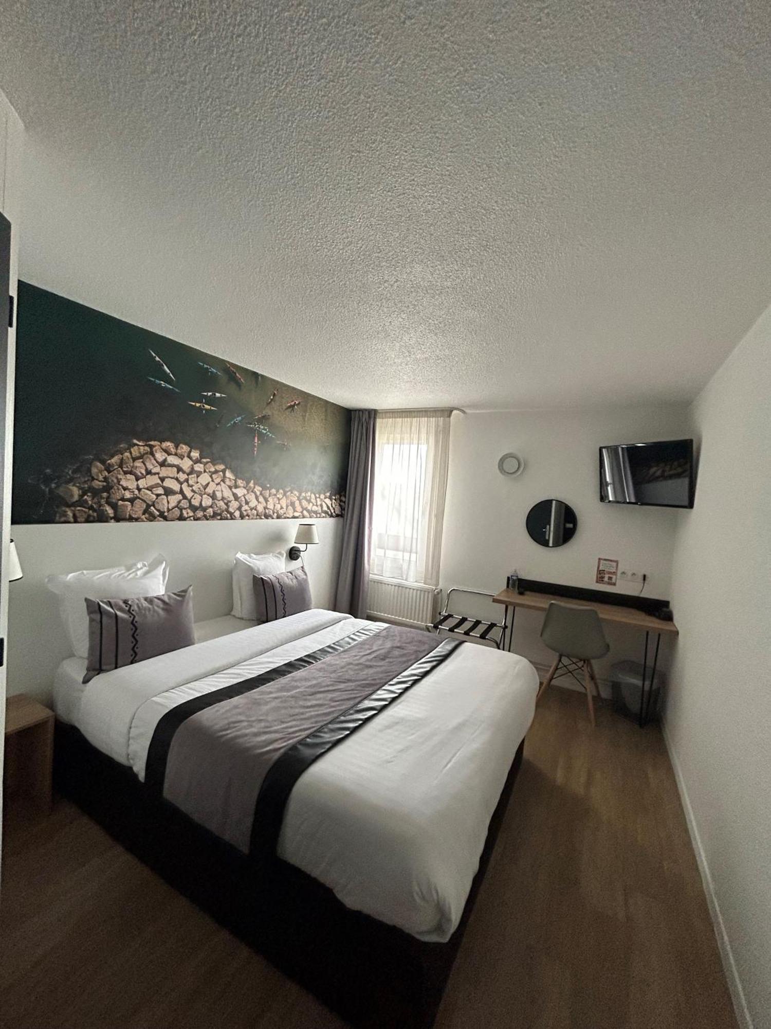 Logis Cris Et Restaurant, Lyon Sud-est Hotel