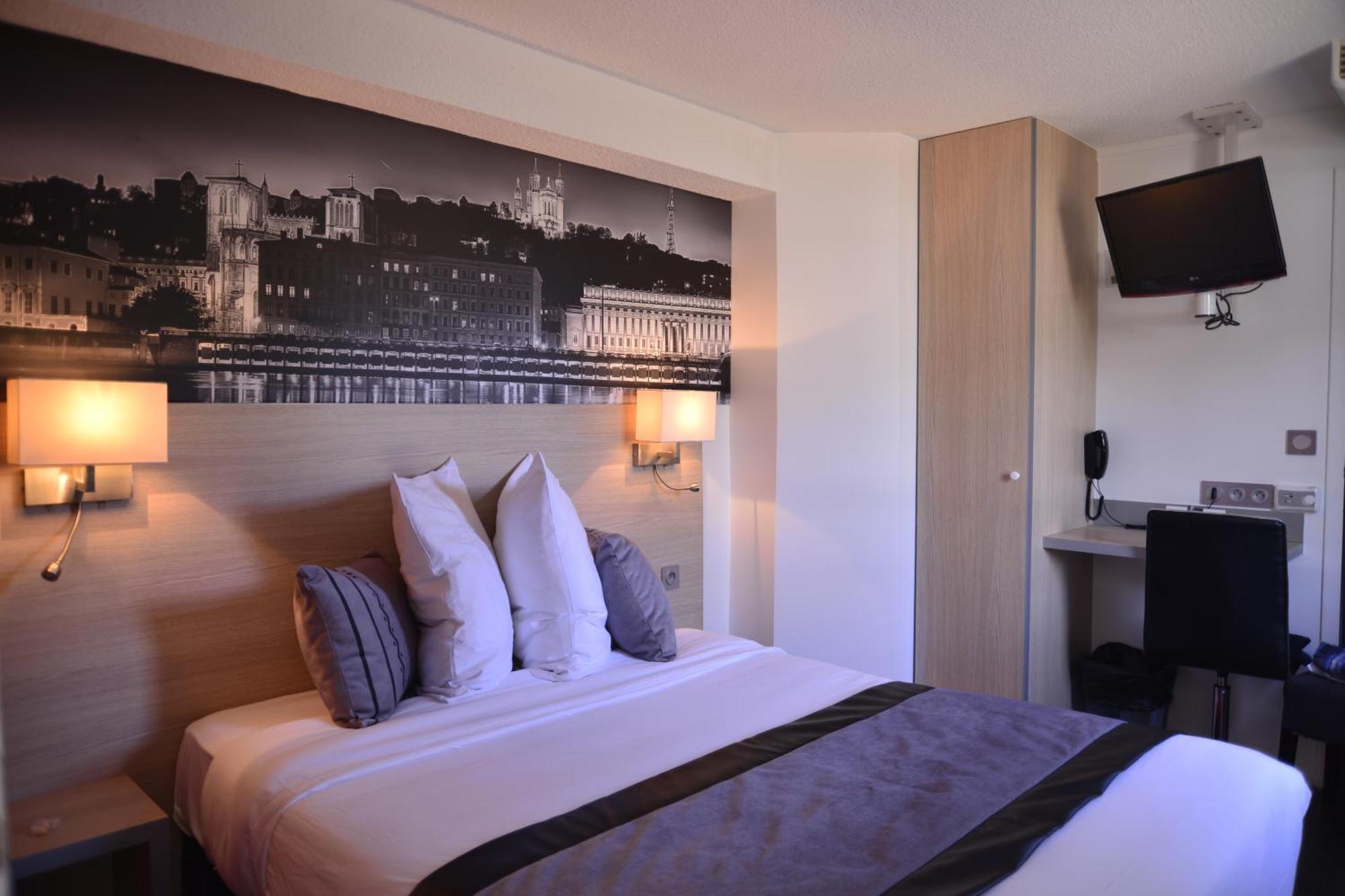 Logis Cris Et Restaurant, Lyon Sud-est Hotel Corbas