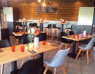Logis Cris Et Restaurant, Lyon Sud-est 3*