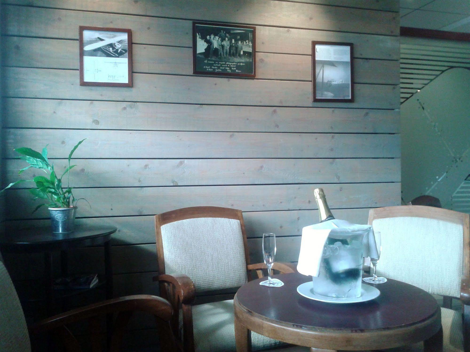 Logis Cris Et Restaurant, Lyon Sud-est Hotel Corbas