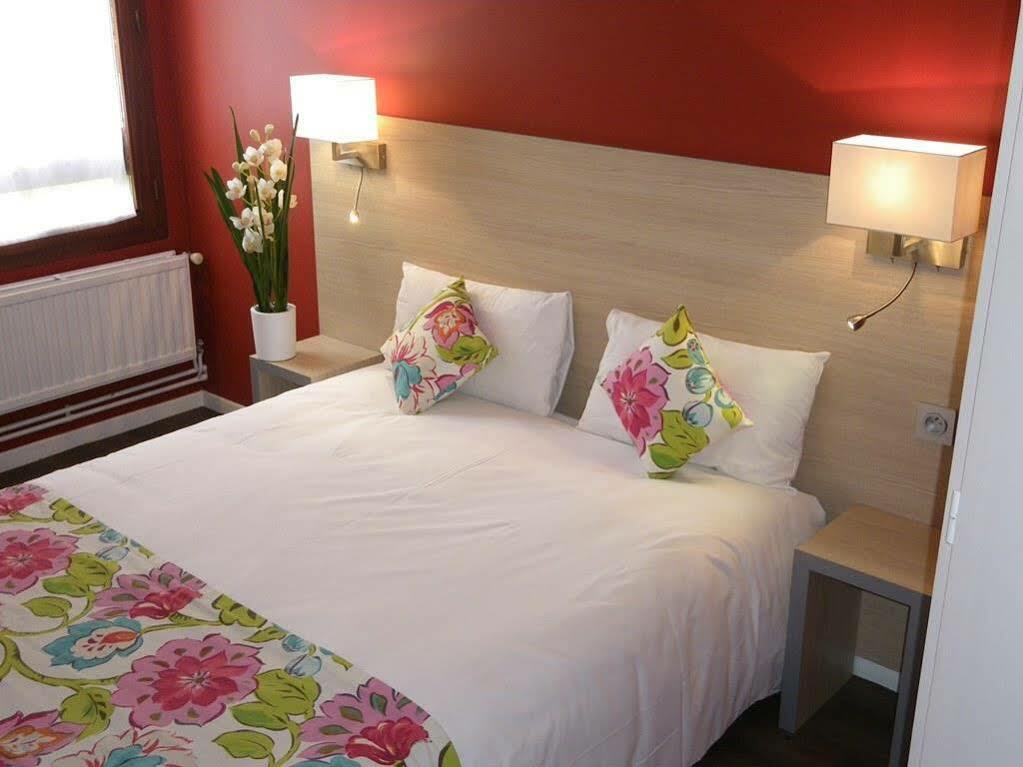 Hotel Logis Cris Et Restaurant, Lyon Sud-est Corbas